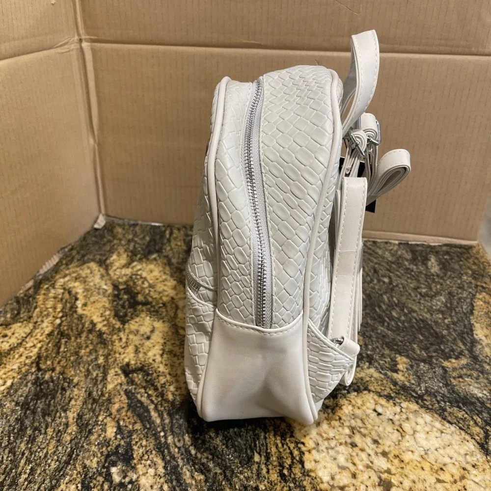 London Fog‎ Backpack Womens Medium Stone Bowery Woven Faux Leather Logo NWT